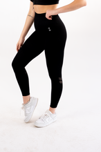 Load image into Gallery viewer, Seamless Leggings, Black
