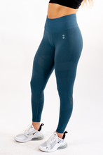 Load image into Gallery viewer, Seamless Leggings, Navy Blue

